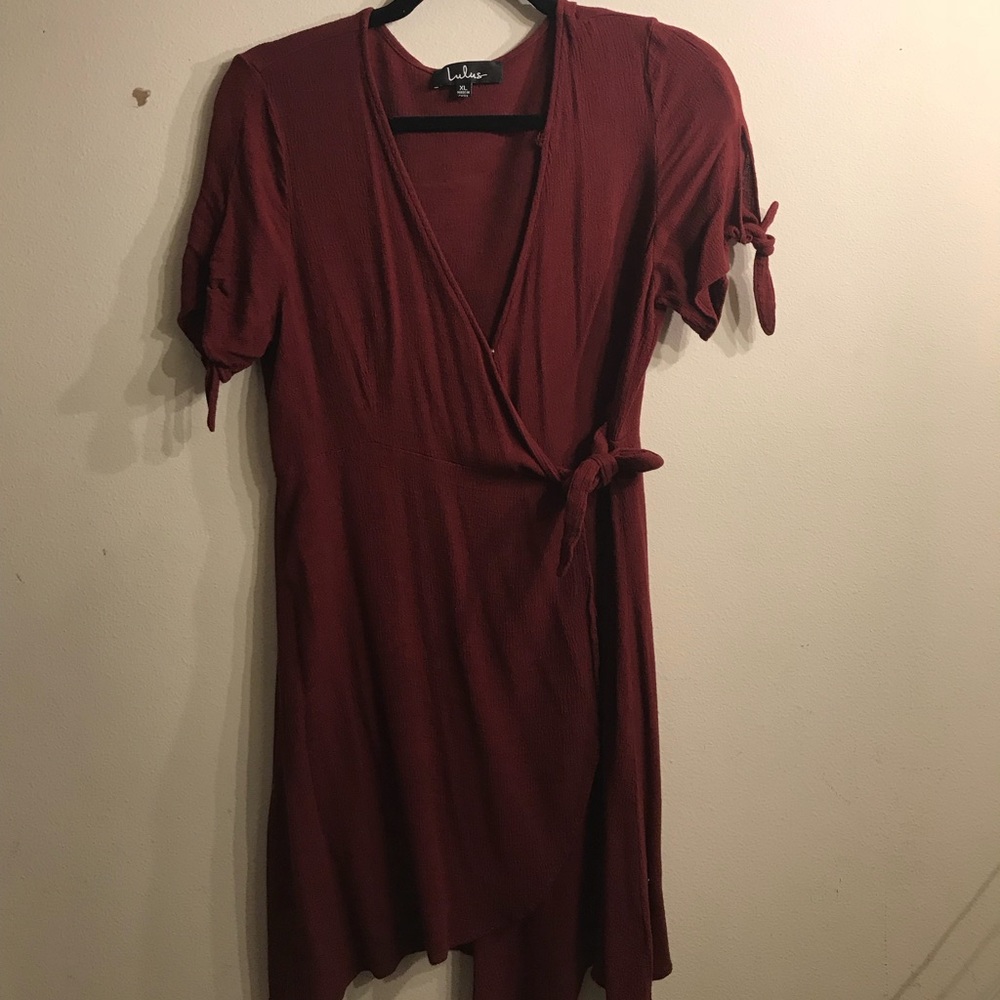 Lulus maroon wrap dress